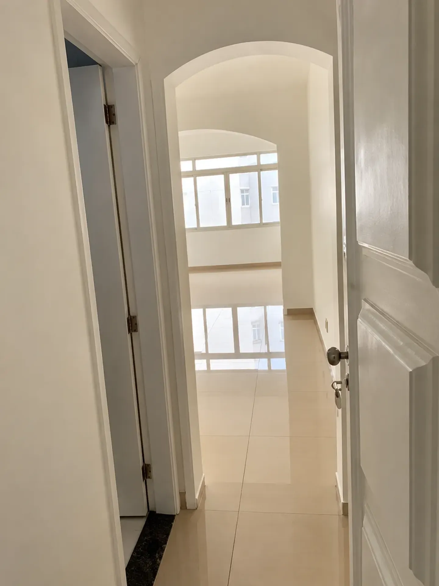 3-bedroom apartment, 2 with their own bathrooms, 110 m² — photo 10