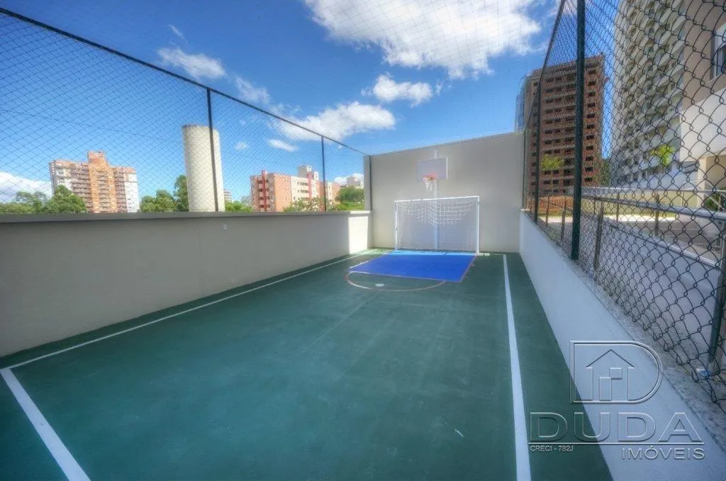 Apartment on the 11th floor with a glass-enclosed balcony — photo 15