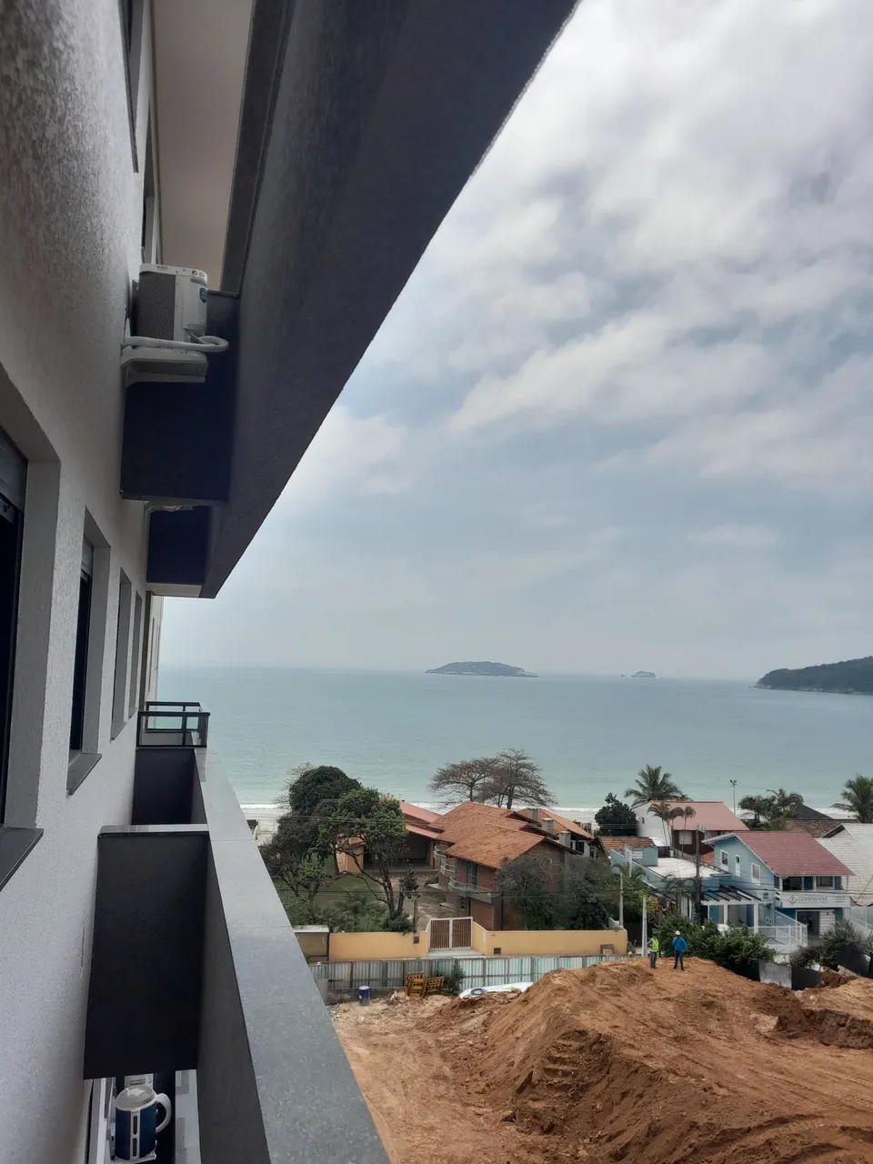 2-bedroom apartment with a water view in Florianópolis — photo 16