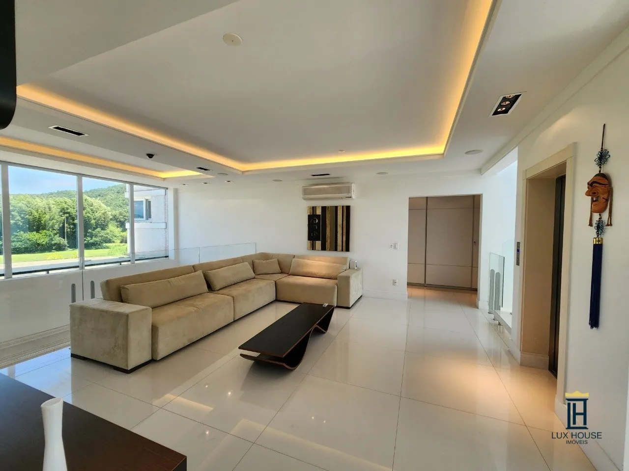 Furnished house with 7 en-suite bedrooms and 10 baths — photo 66
