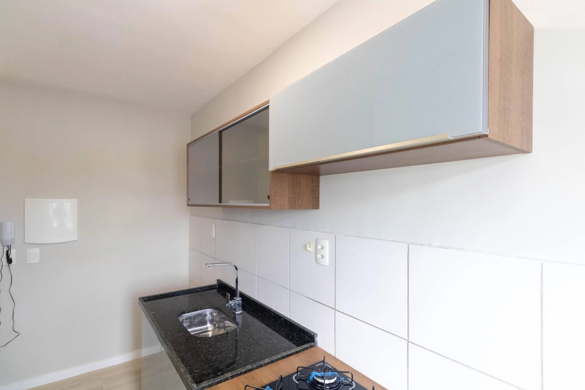 Apartamento de 2 quartos em condomínio com academia — photo 18