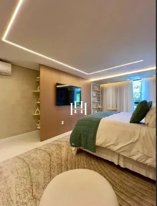 Furnished house, 800 m², with a bathtub — photo 3