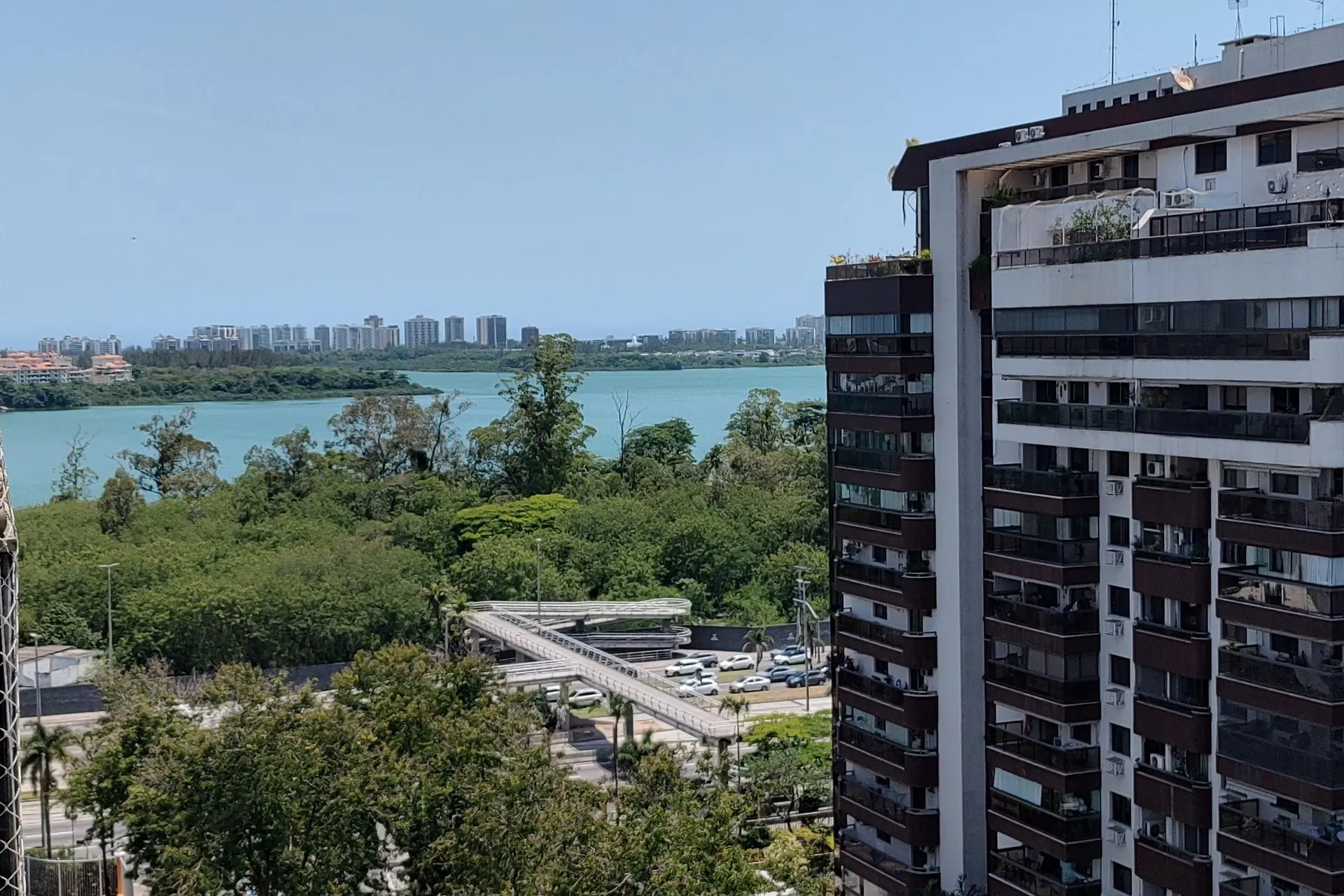 99 m² apartment with a water view and a washing machine — photo 5