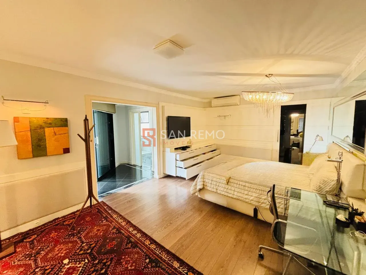 Garden apartment with 3 en-suite bedrooms and 241 m² — photo 33
