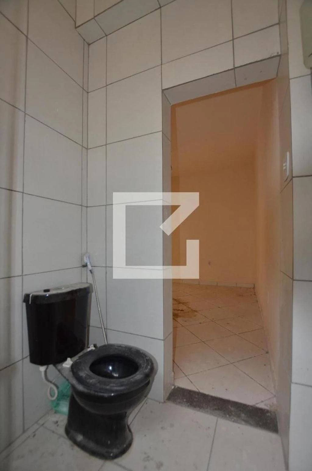 Будинок без меблів із вбудованою кухнею та приватним садом — photo 25