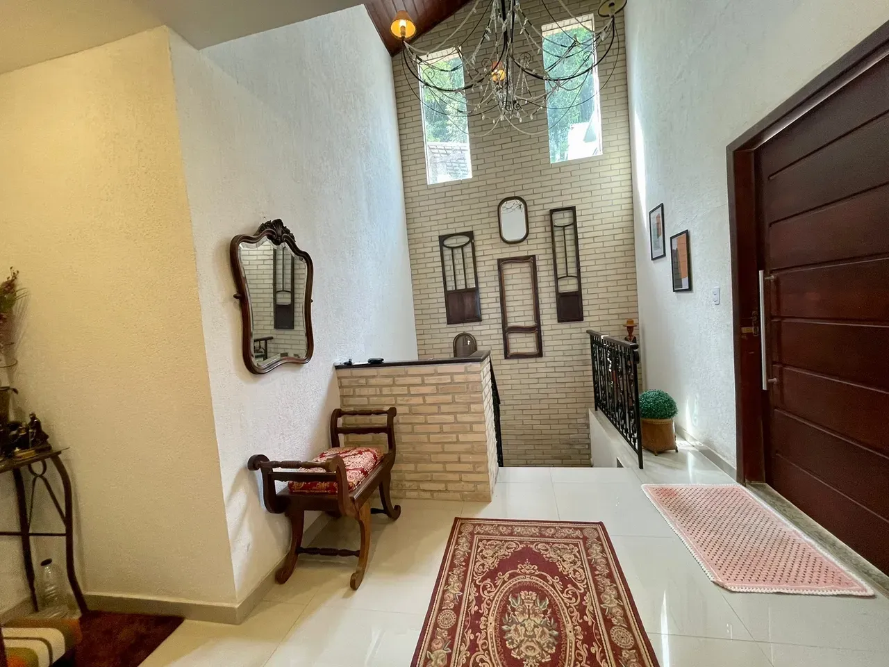 Unfurnished house with 5 bedrooms and 5 bathrooms — photo 21