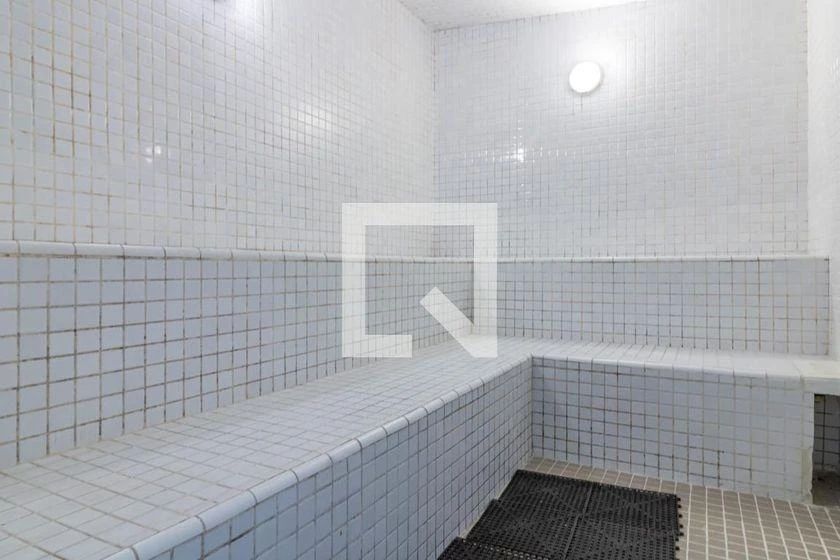 Glass-enclosed balcony in a 2-bedroom apartment, 82 m² — photo 49