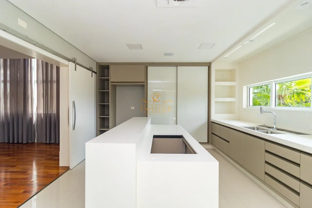 Gated-condo house with 4 en-suite bedrooms and 492 m² — photo 15