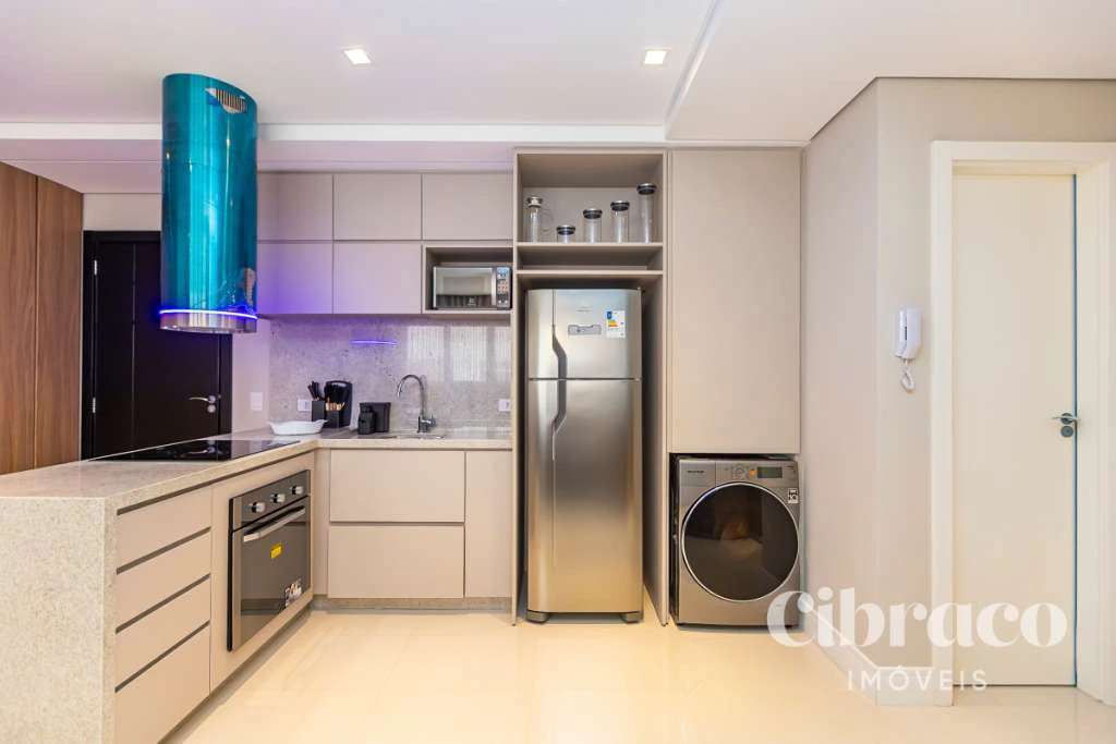 Furnished 1-bedroom apartment with 2 bathrooms — photo 2