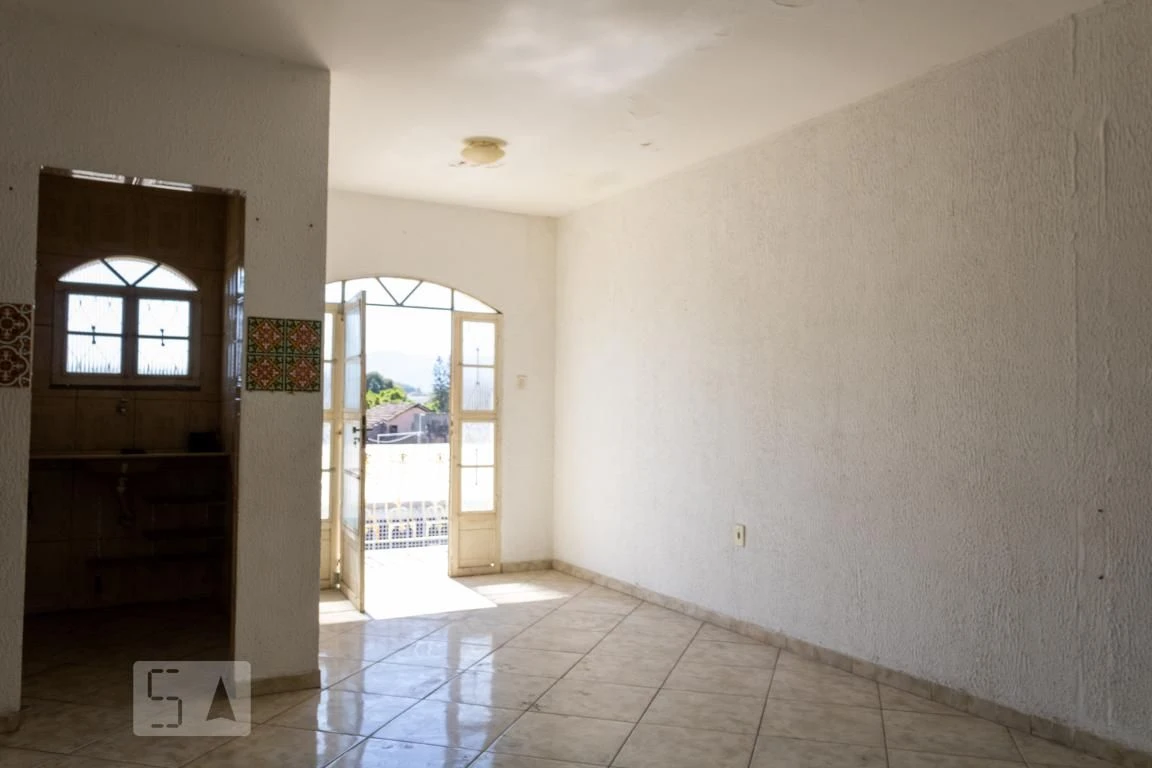 Unfurnished studio with 1 bedroom, 1 bathroom and laundry — photo 8