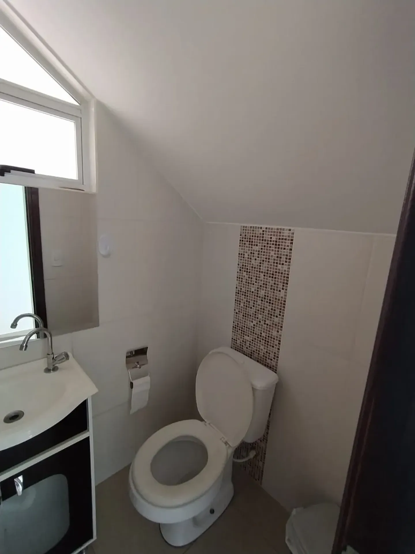 Rental house with 3 bedrooms and a gas stove kitchen — photo 21