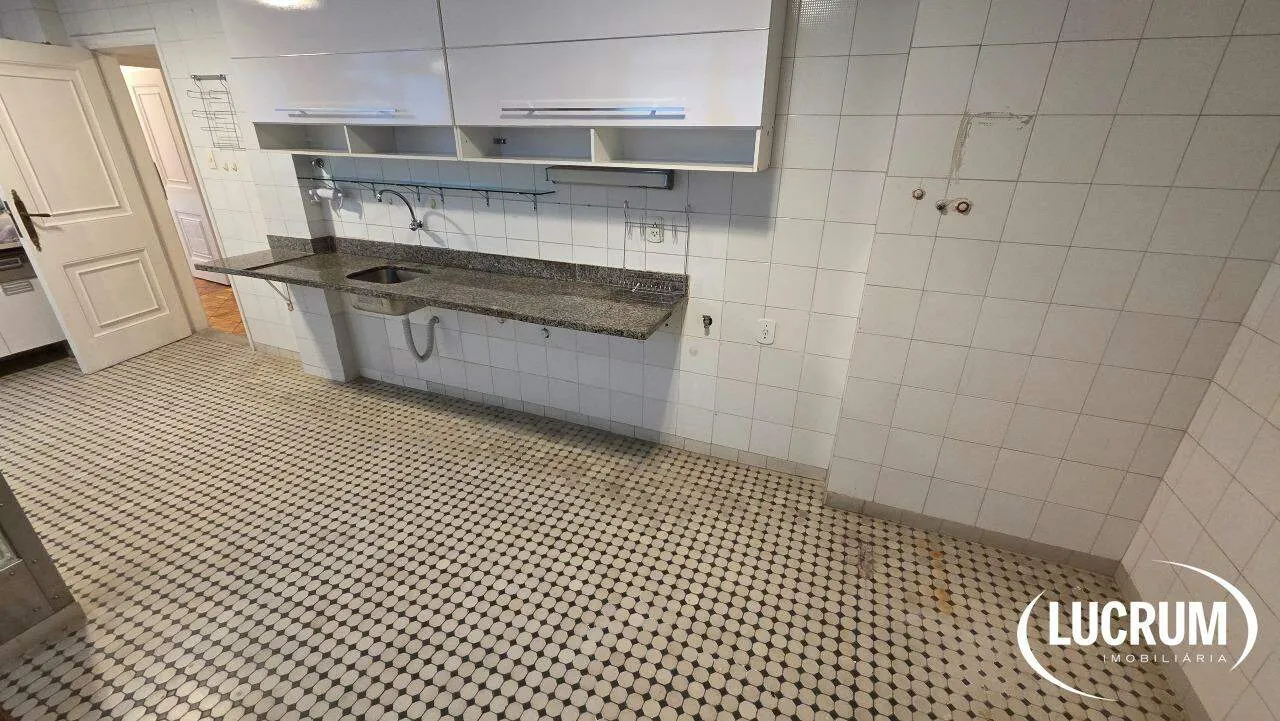Apartment with 5 bedrooms and 4 bathrooms, 1 parking spot — photo 24