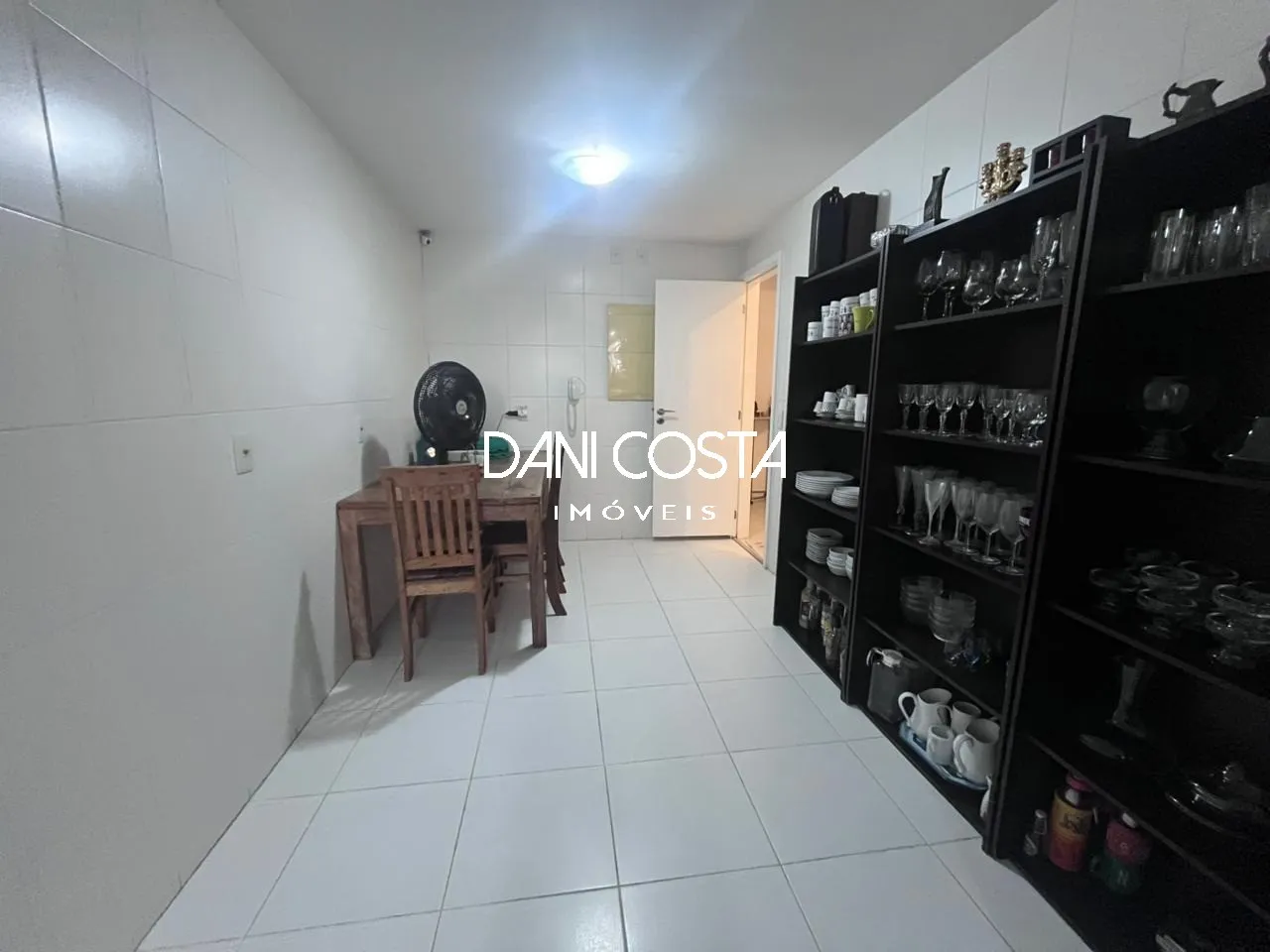 4-bedroom apartment with 227 m² and 3 parking spaces — photo 22