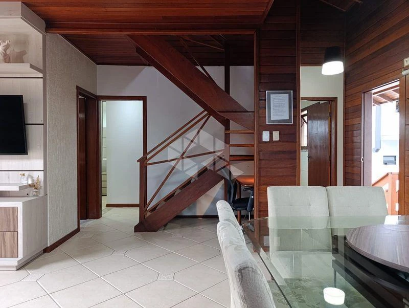 164 m² house with a grill on the balcony and a home office
