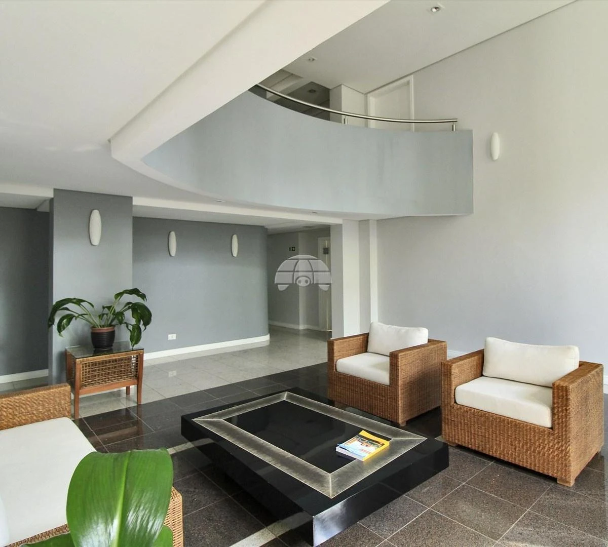 Balcony with a grill in a 2-bedroom apartment, 72 m² — photo 29