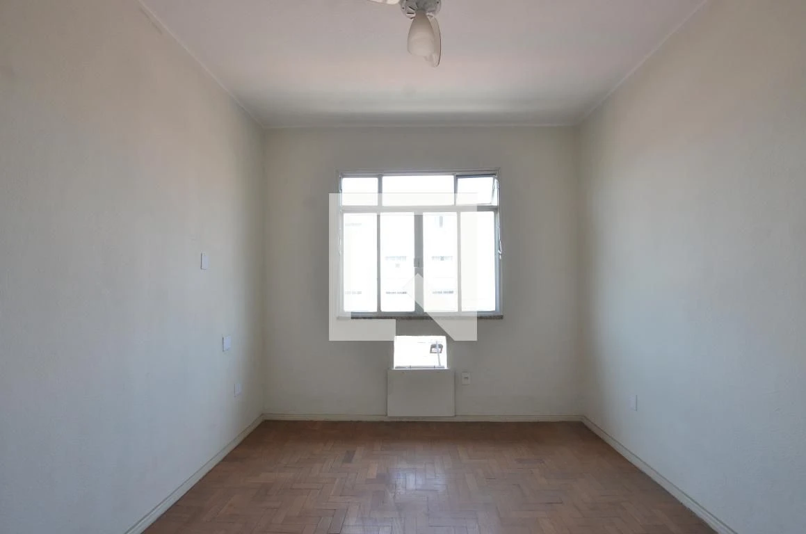 Rental apartment with 2 bedrooms and 1 bathroom — photo 16