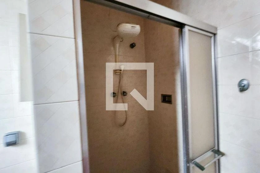 Casa de 630 m² com 5 quartos e 3 banheiros — photo 32