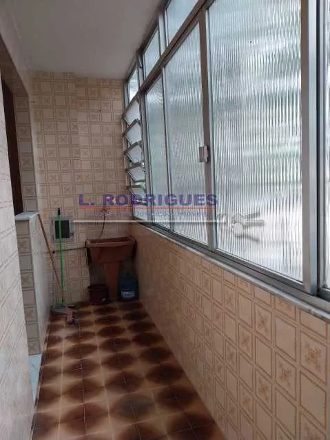 Unfurnished 2-bedroom apartment with 1 parking space — photo 9