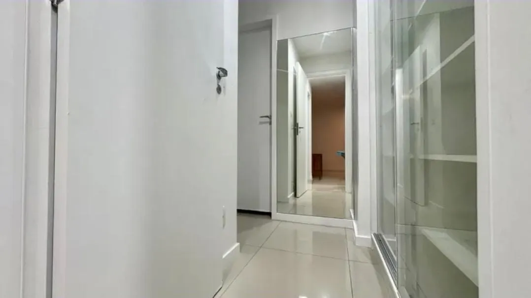 Apartamento mobiliado com 3 dormitórios e vaga para 2 carros — photo 17