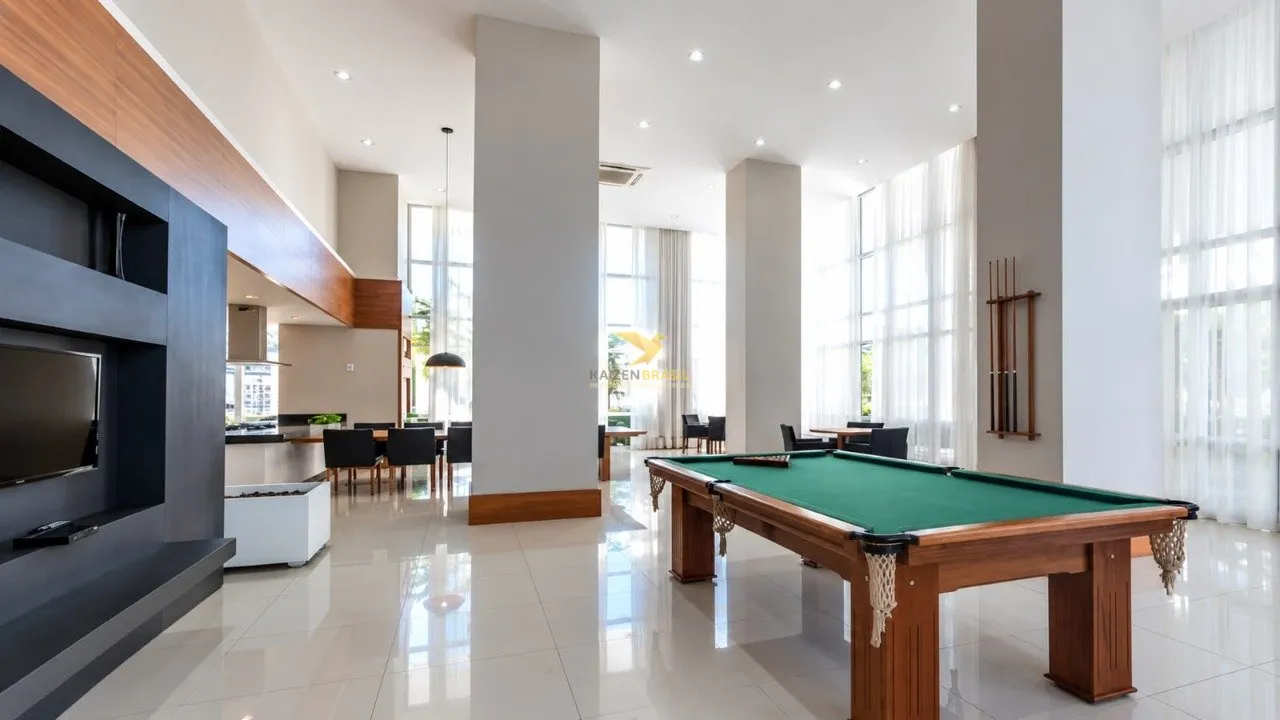 Apartment, 104 m², with a glass-enclosed balcony — photo 36