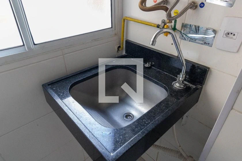 Rental apartment with 2 bedrooms and a closed kitchen — photo 9