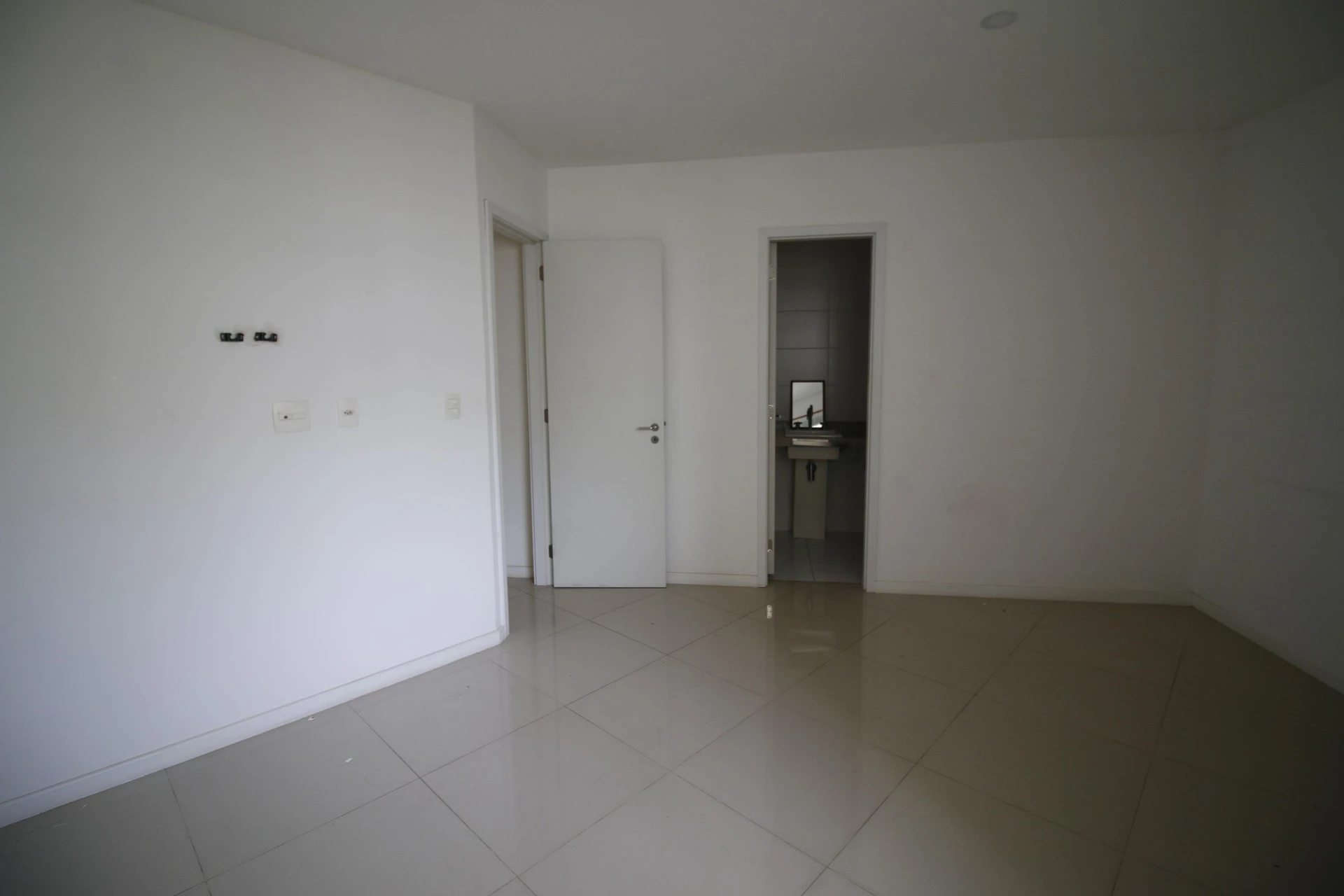 2-bedroom apartment with a home office in Rio de Janeiro — photo 34