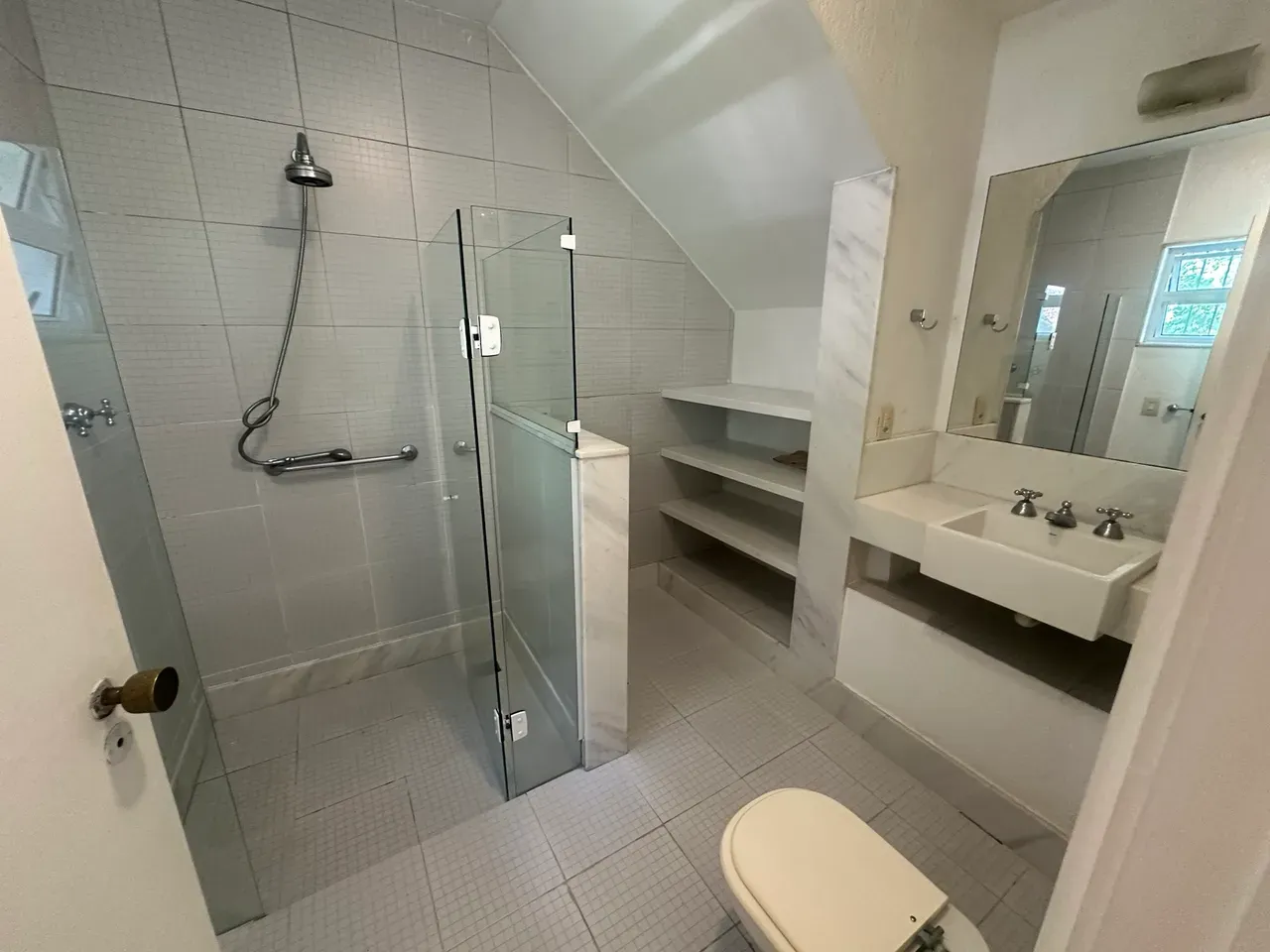 Квартира 233 м² з пральною машиною та видом на гори — photo 24