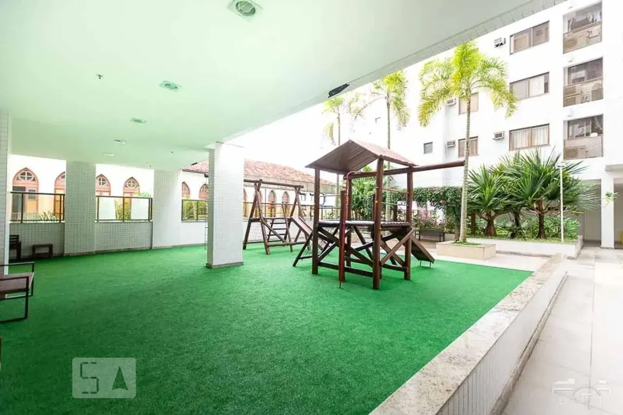Furnished apartment, 94 m², with a glass-enclosed balcony — photo 24