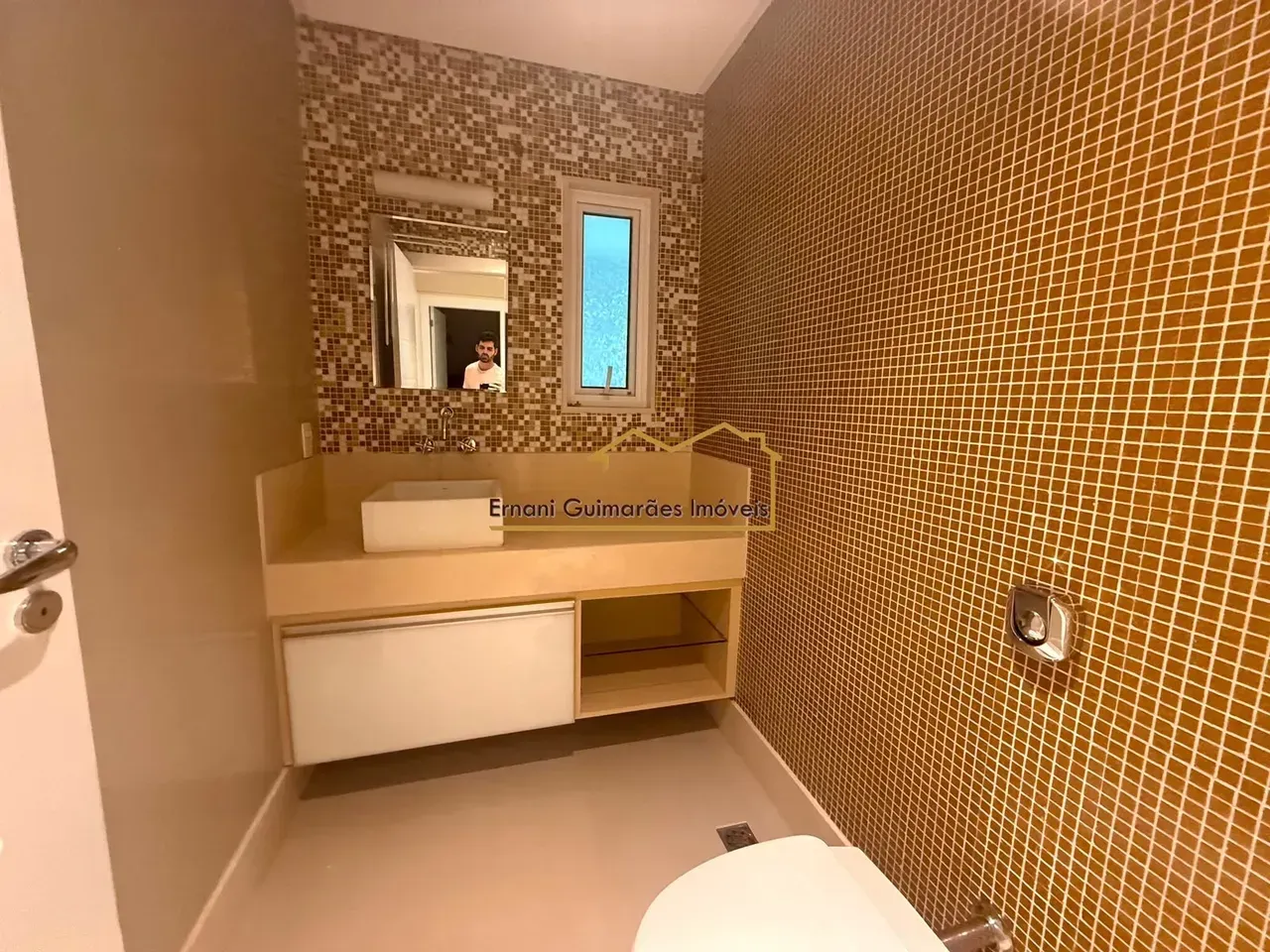 Будинок на 5 спалень з інтегрованою кухнею та балконом — photo 10