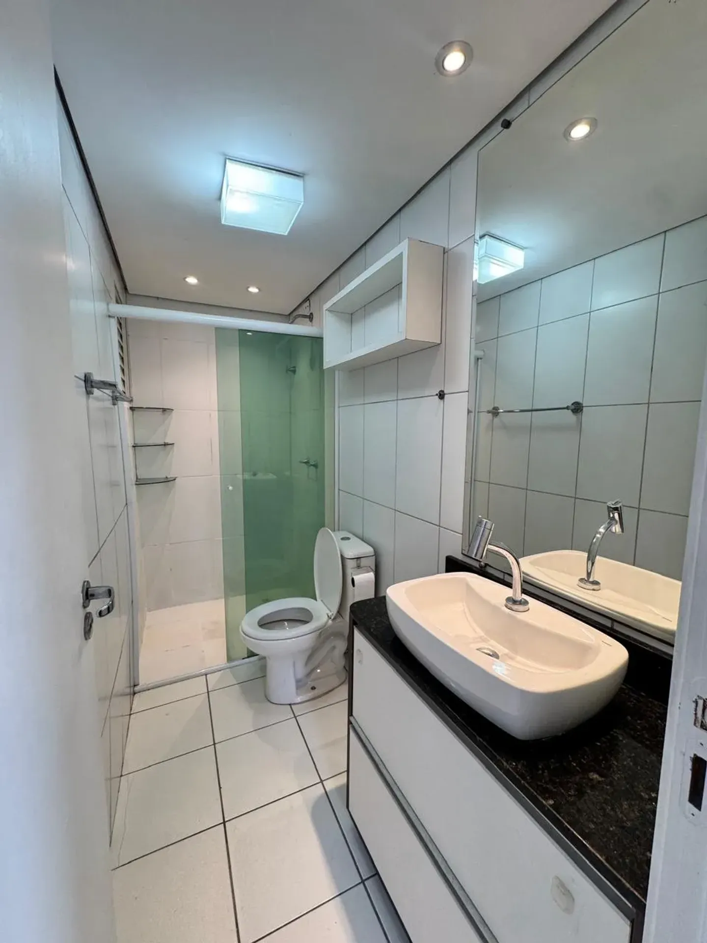 2-bedroom apartment with a washing machine in Curitiba — photo 10