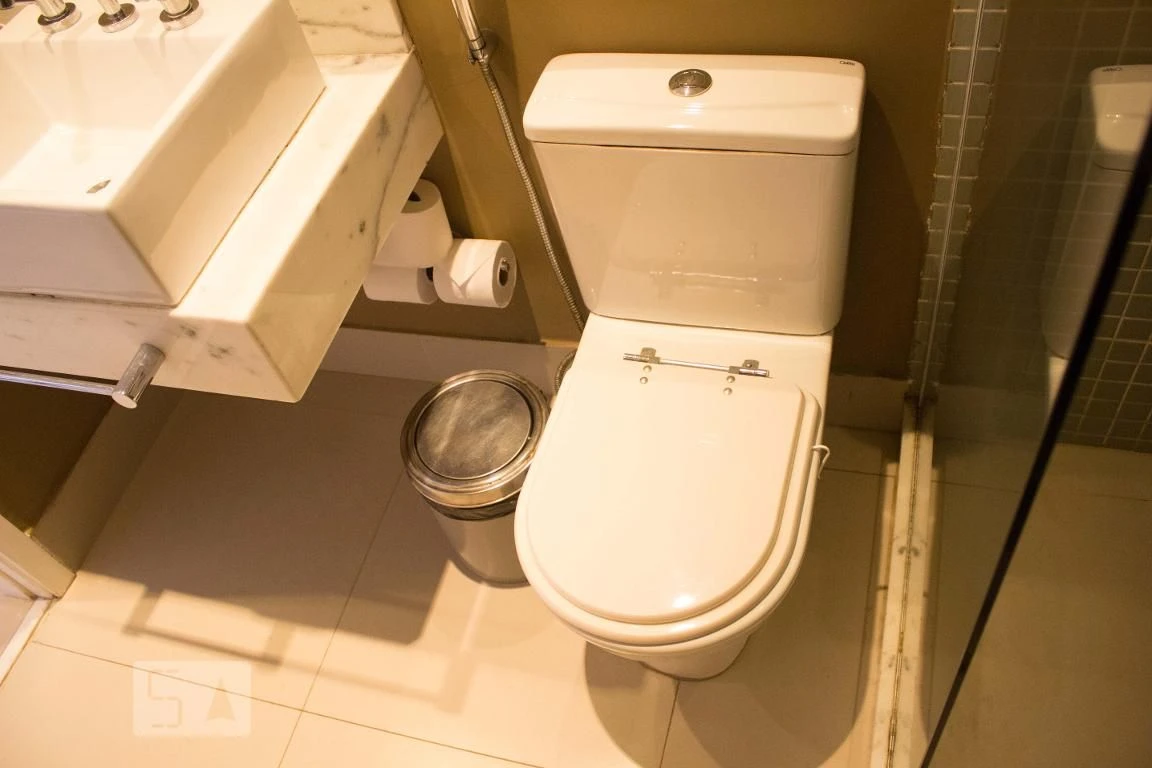 Furnished 2-bedroom apartment with a balcony — photo 39