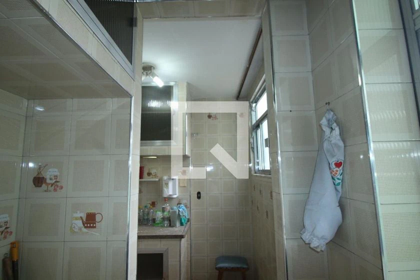 2-bedroom apartment in a building with a gym — photo 29