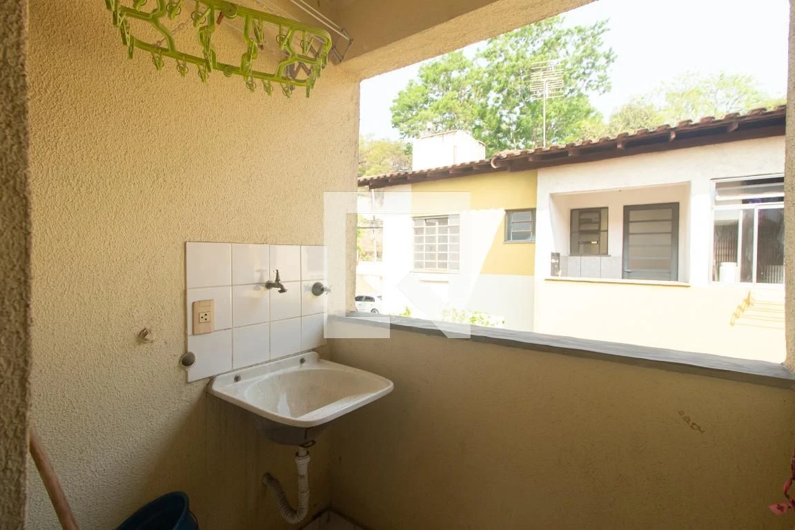 2-bedroom apartment with 1 bathroom and parking — photo 15