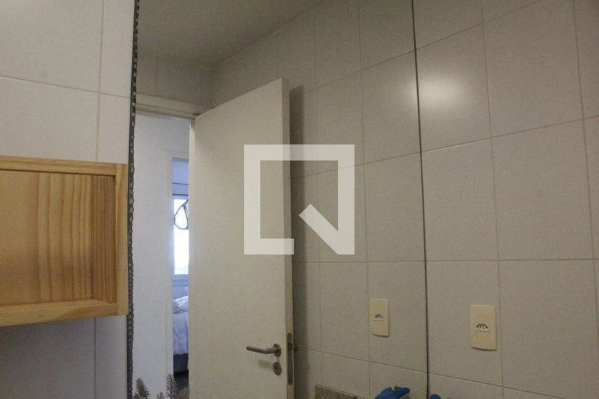 Furnished apartment, 115 m², with a glass-enclosed balcony — photo 36
