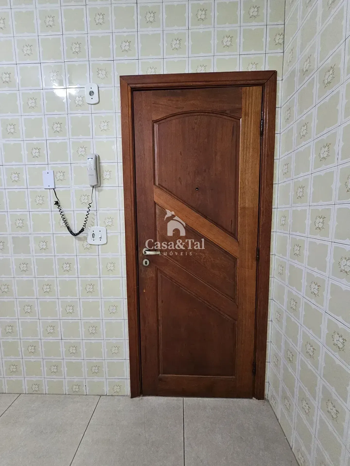 Unfurnished apartment with air conditioning and 3 bedrooms — photo 50
