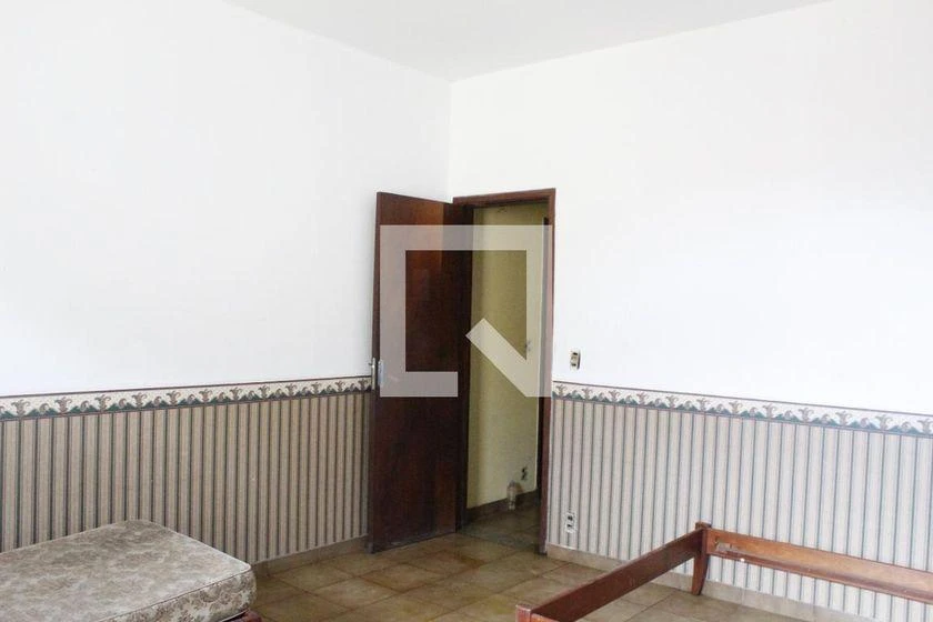 House with a balcony and 6 bedrooms plus 5 parking — photo 43