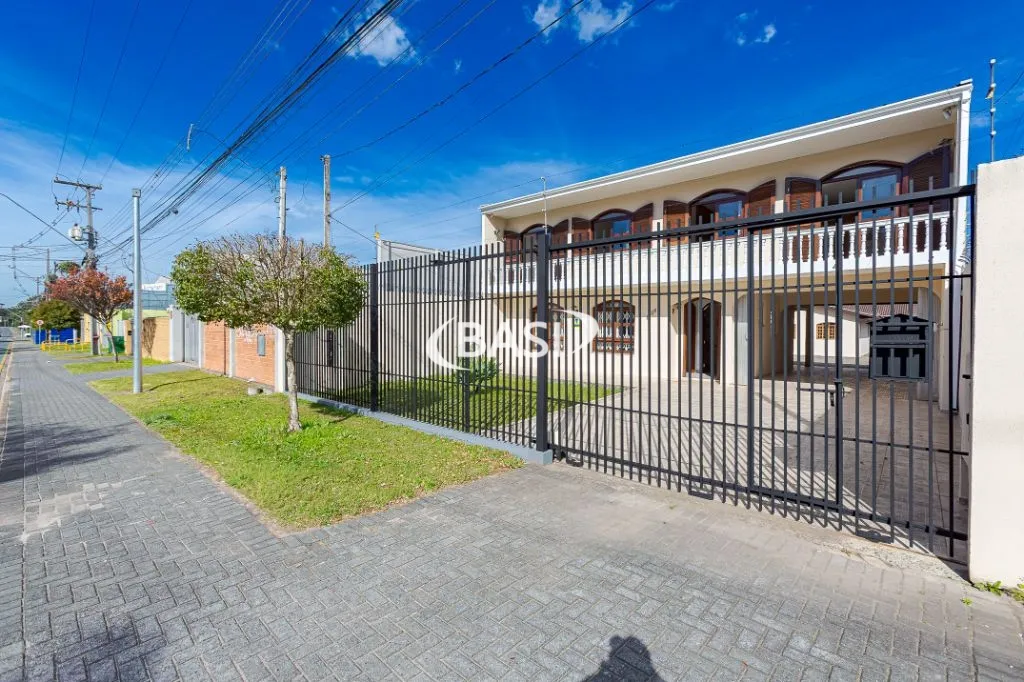 Unfurnished house with 4 bedrooms and 3 bathrooms — photo 67