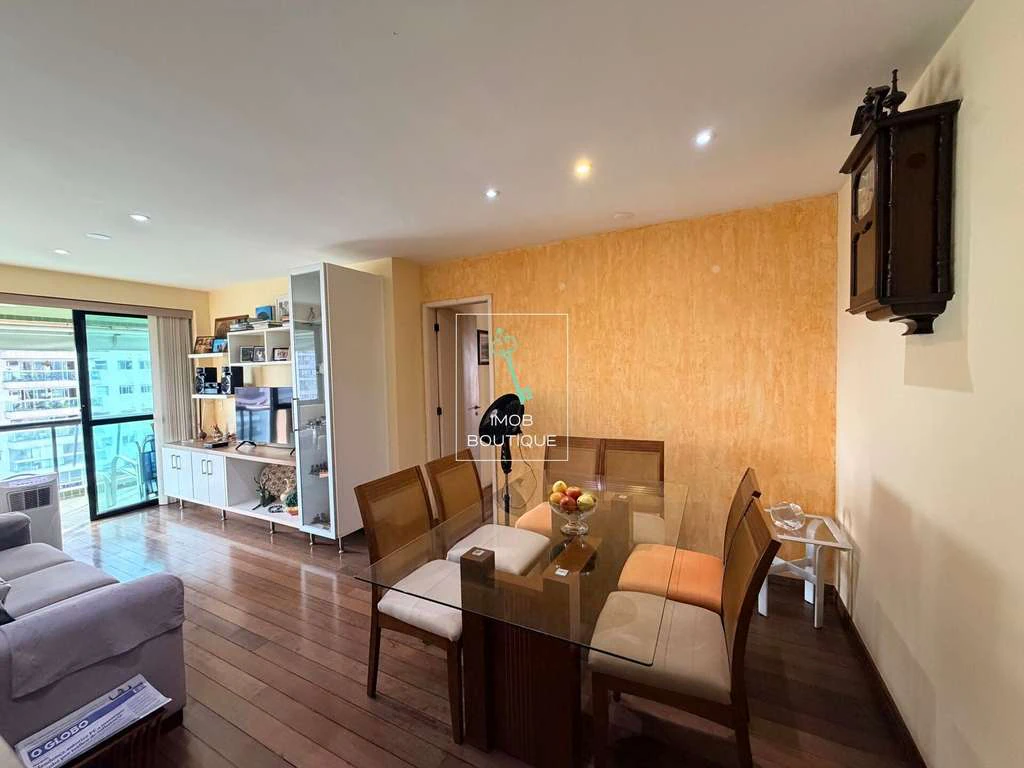 Apartment with enclosed balcony, 3 bedrooms and 2 parking — photo 10