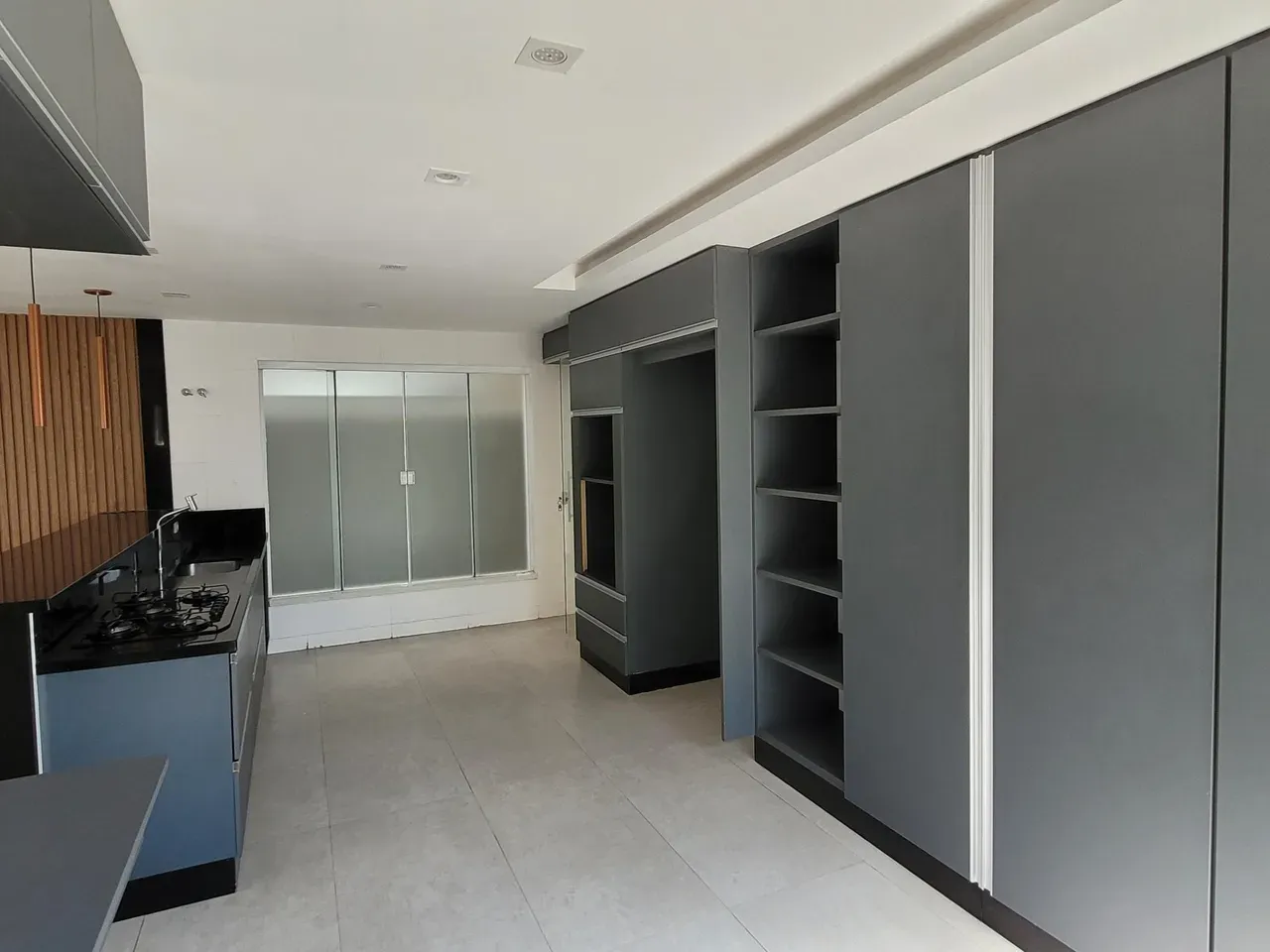 Casa mobiliada com 4 quartos e cozinha aberta a gás — photo 10