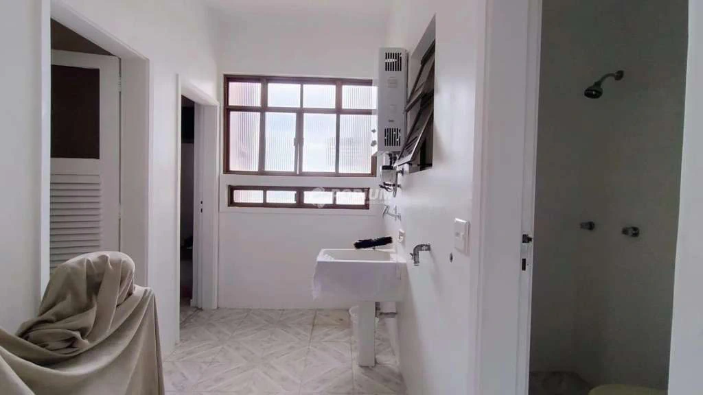 4-bedroom apartment with sauna in the building and 180 m² — photo 27