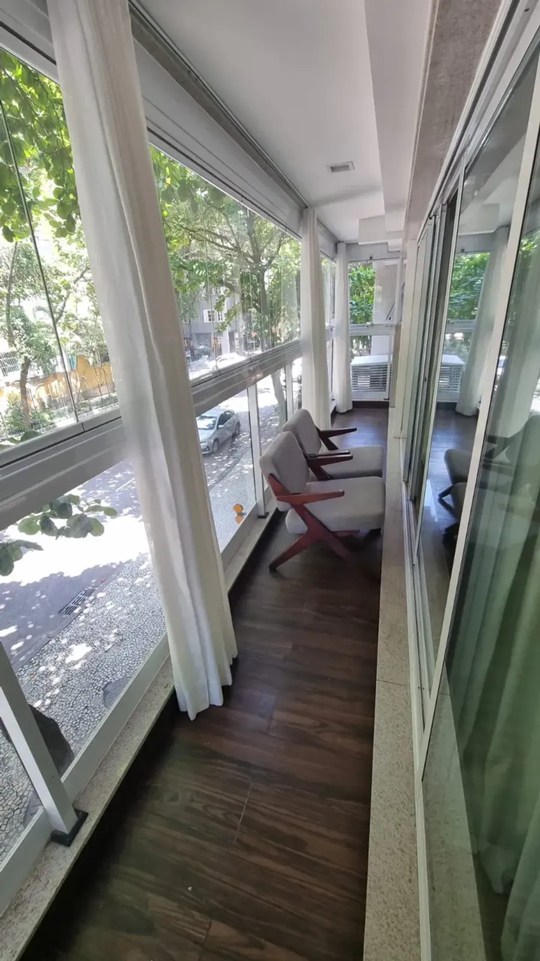 Rental apartment with 3 bedrooms and 170 m² — photo 21