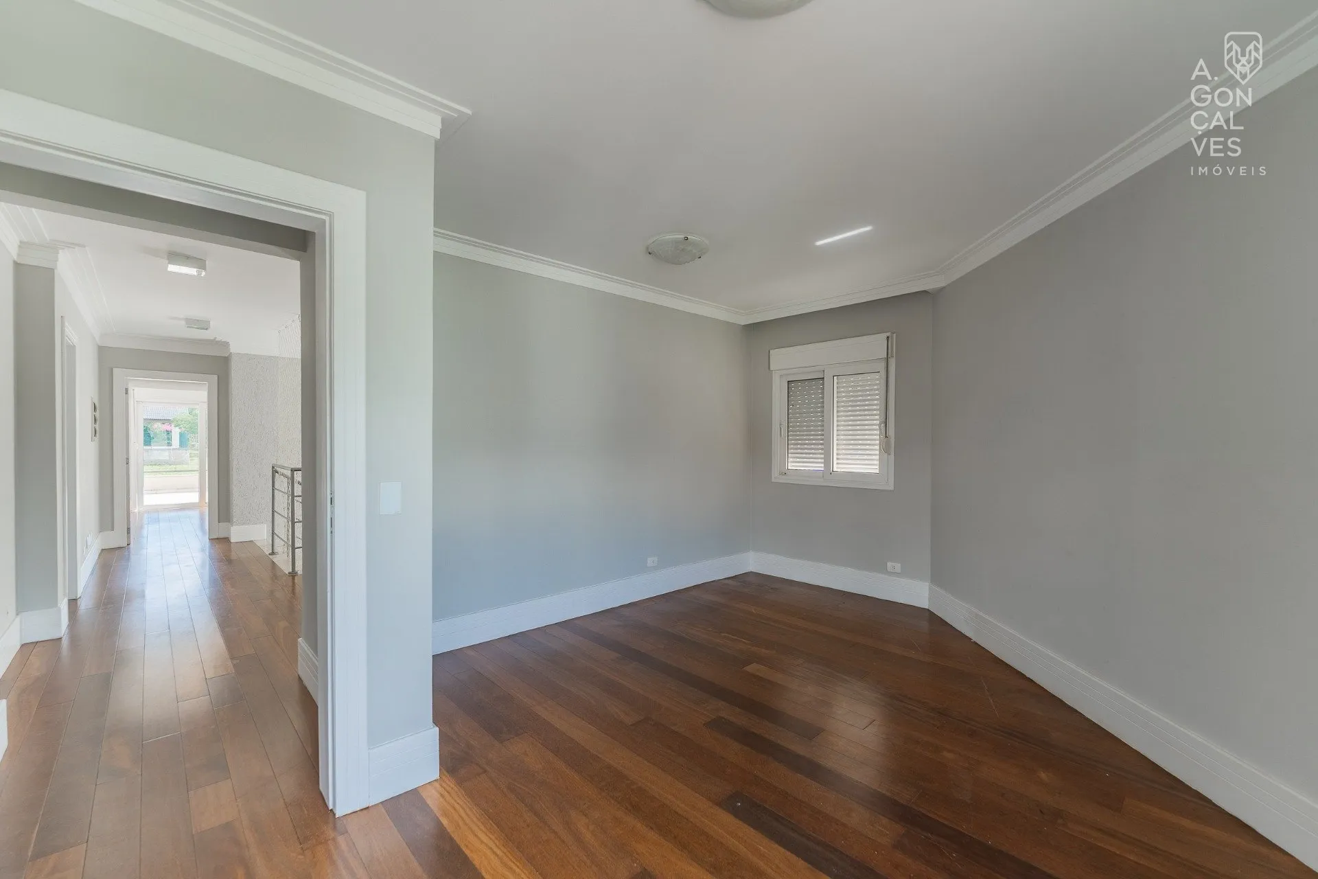 House with 4 bedrooms, open-plan kitchen and 4 parking — photo 34