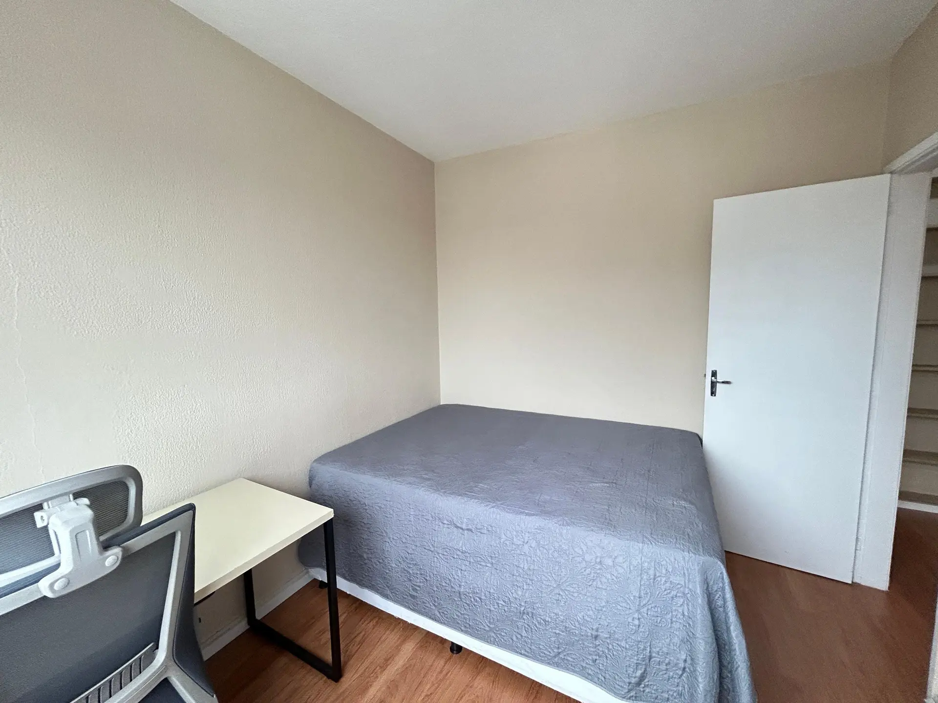 Стиральная машина и 2 спальни: квартира 50 м² — photo 6