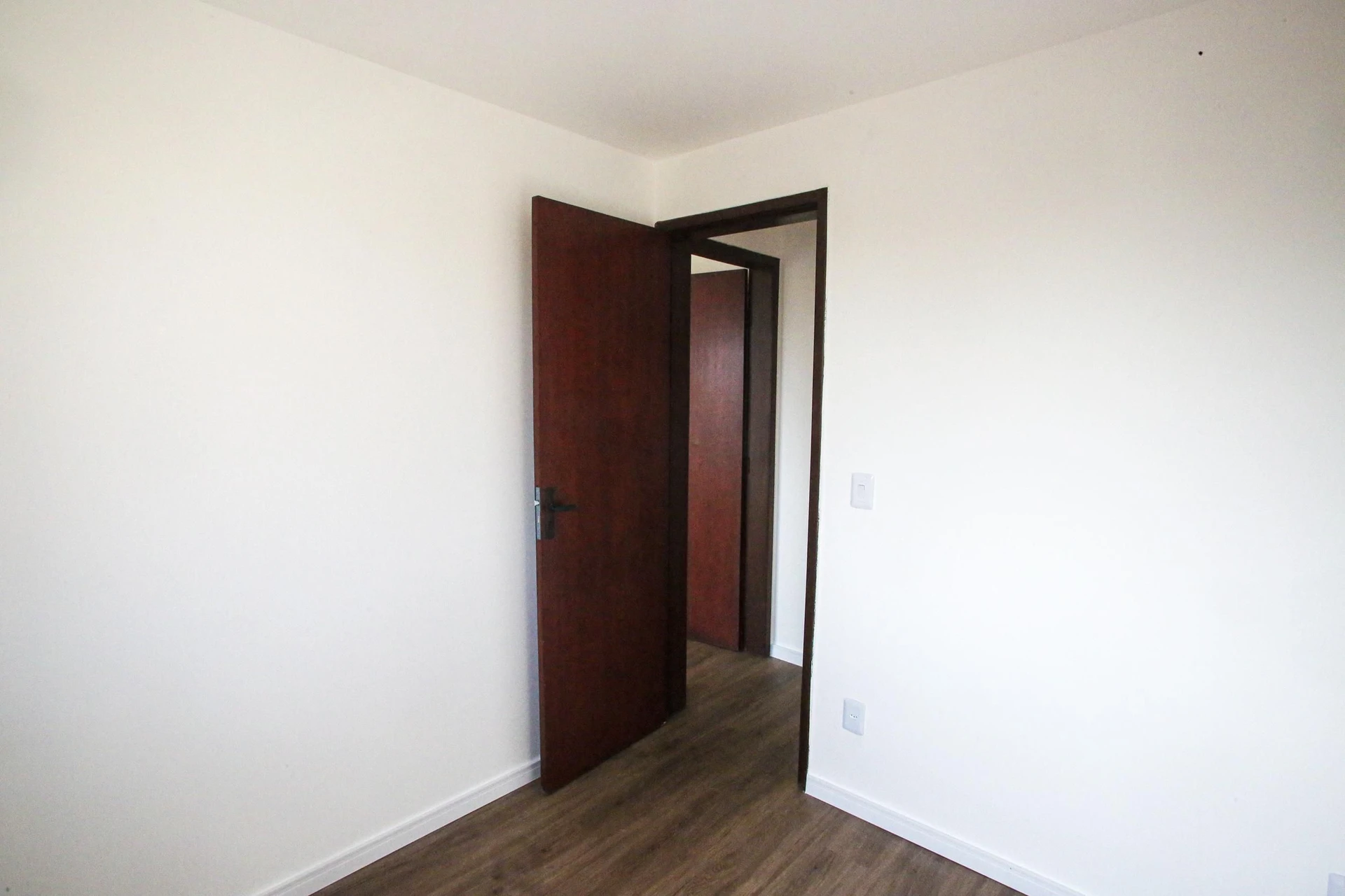 Apartamento de 3 quartos em condomínio com piscina — photo 24