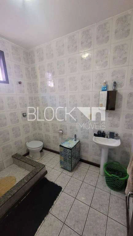Casa de 400 m² com 3 quartos e piso em cerâmica — photo 13