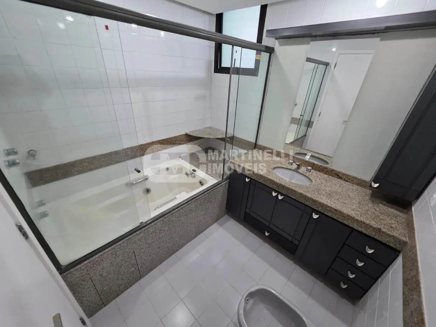 Apartamento sem mobília com 3 quartos e 5 banheiros — photo 25