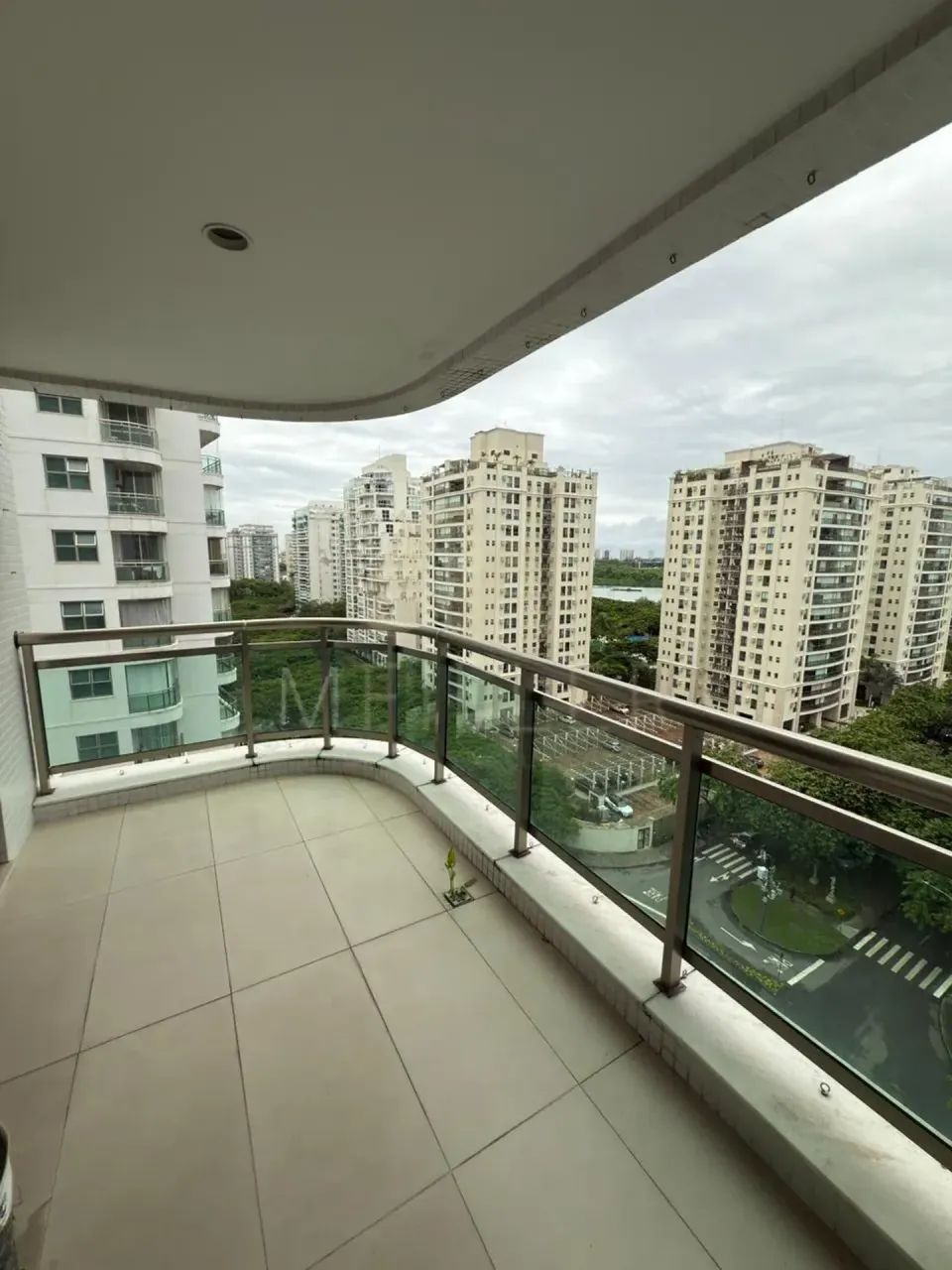 Apartment with 4 bedrooms and 5 bathrooms, 380 m² — photo 12