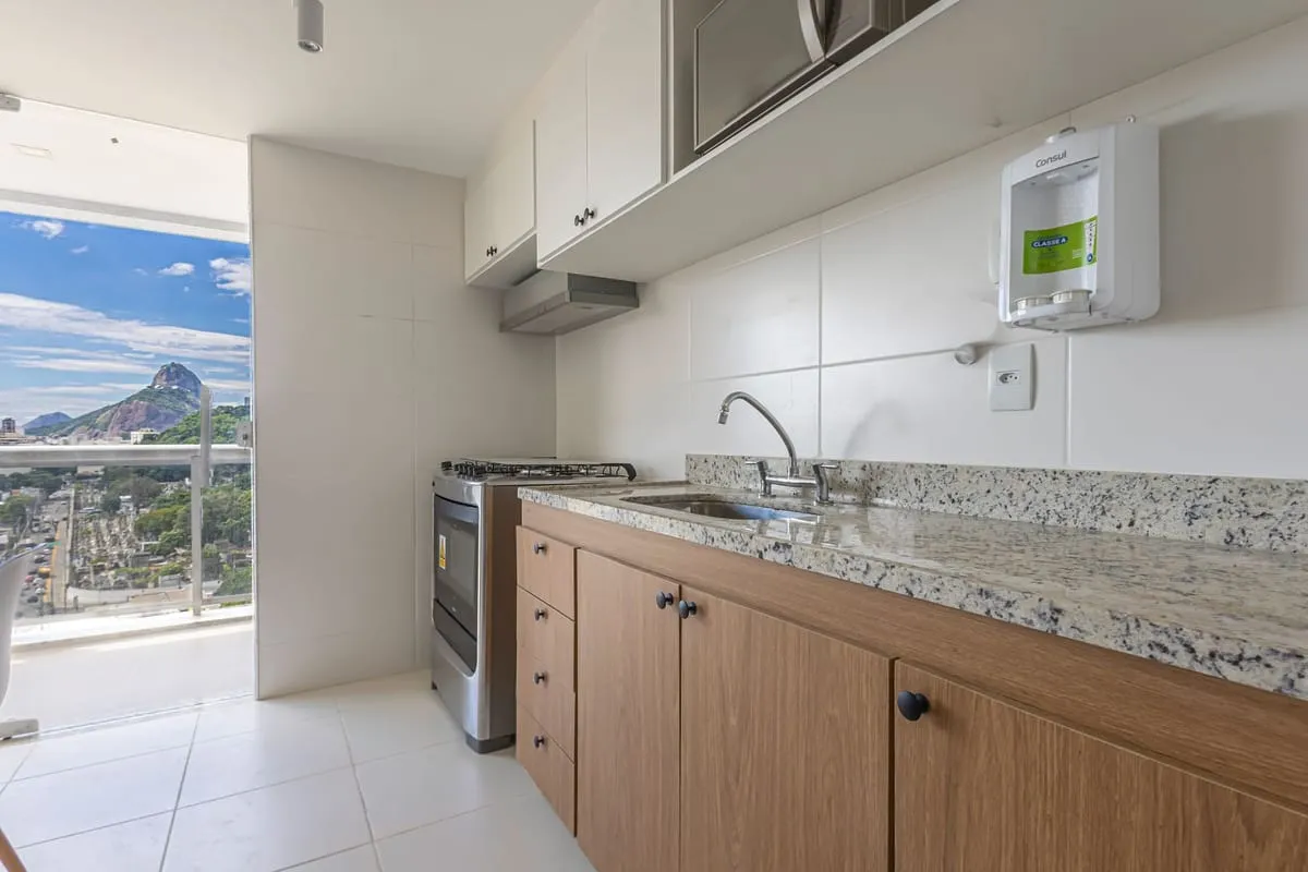 Mountain view in a 2-bedroom apartment, 98 m² — photo 11