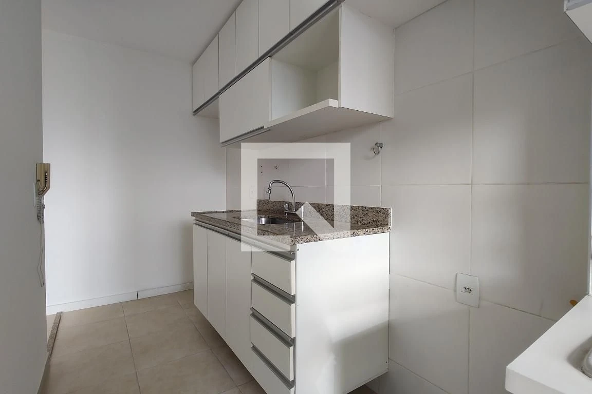 Apartamento, 70 m², com janelas do piso ao teto — photo 61