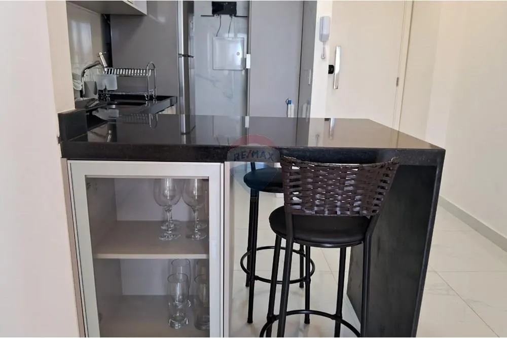 2-bedroom apartment in a building with a coworking space — photo 35
